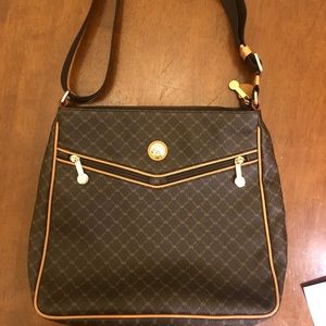 Rioni - Aletta Daily Messenger Bag NEW